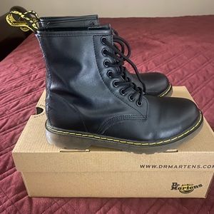 Dr Marten  Boots